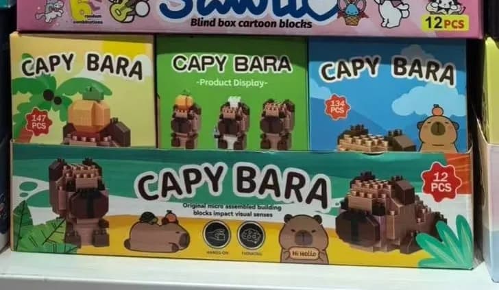 Klocki Kapibara Micro Blocks Zestaw Figurek 12 szt.