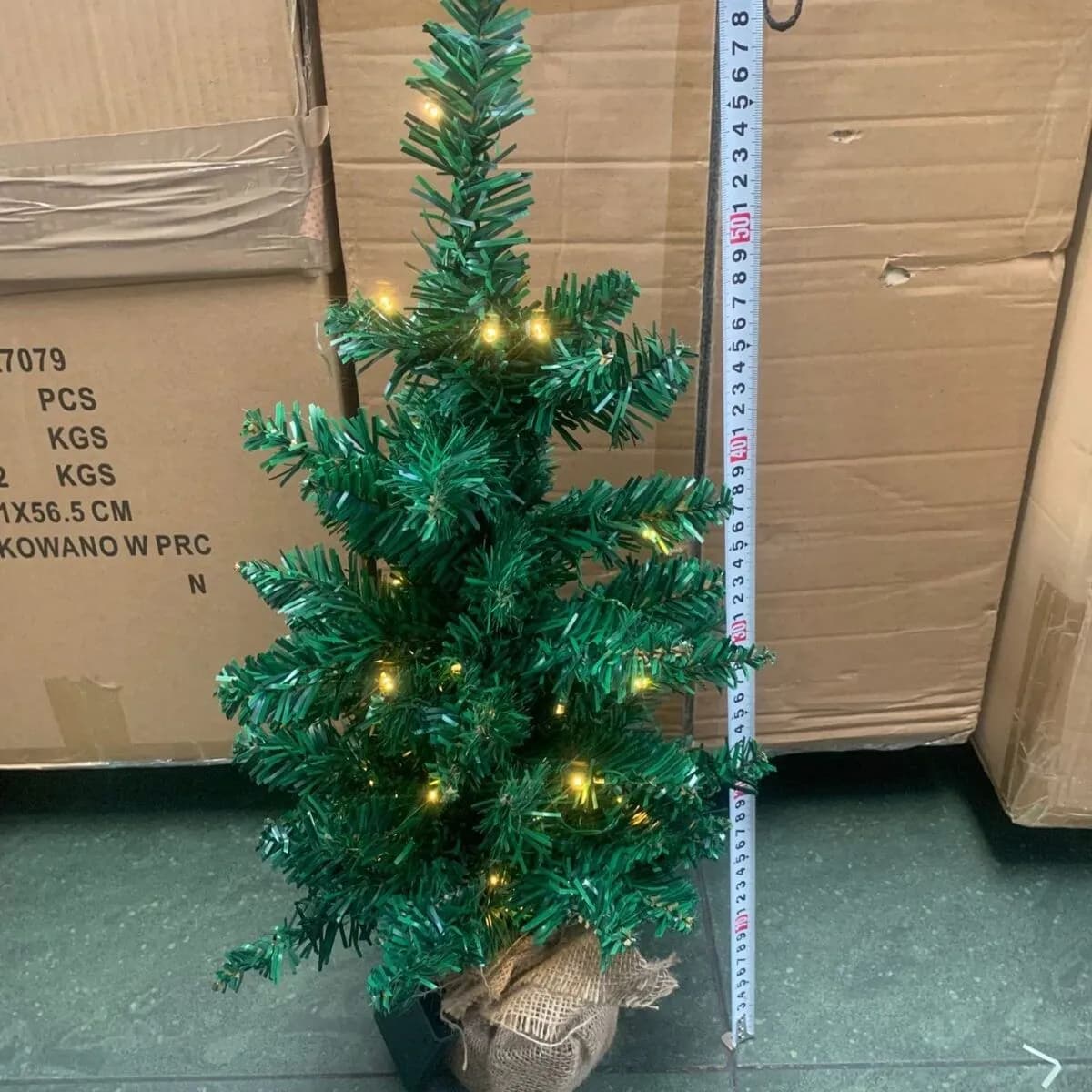 Choinka sztuczna 60cm ze światełkami zielona