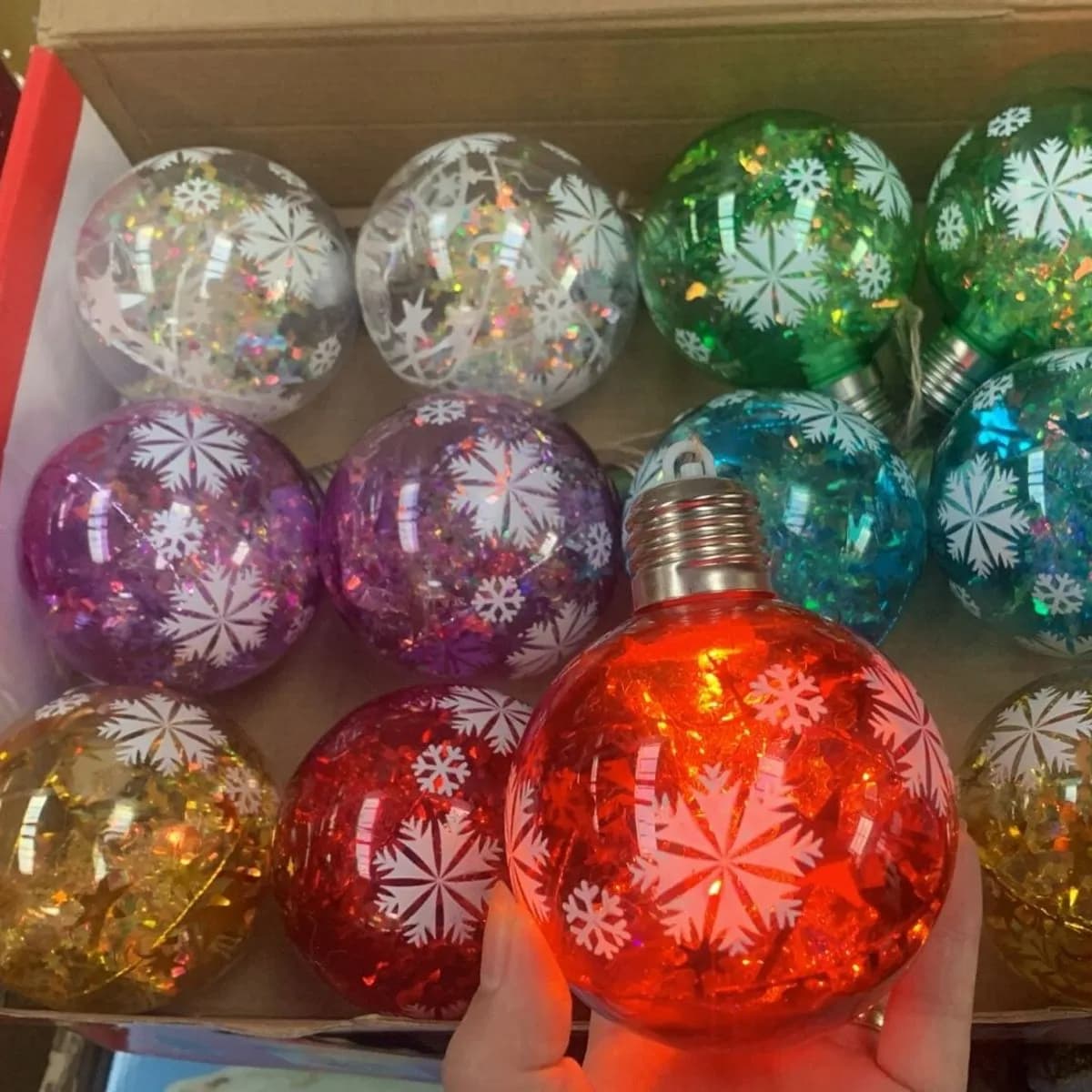 Kula Dekoracyjna Świąteczna LED z płatkami śniegu, 12 szt