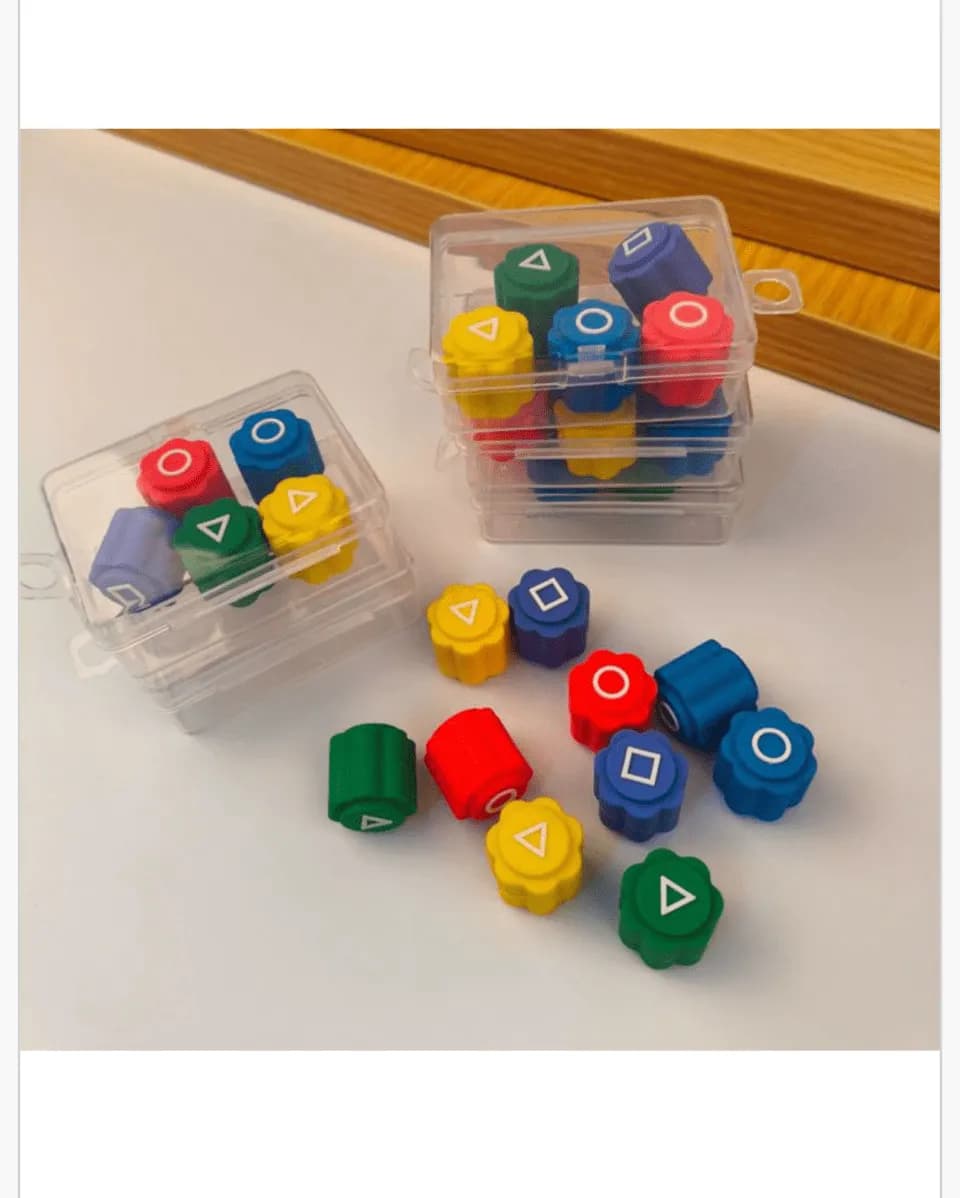 Gry Gonggi Squid Games - mini zabawki z symbolami, kolorowe plastikowe