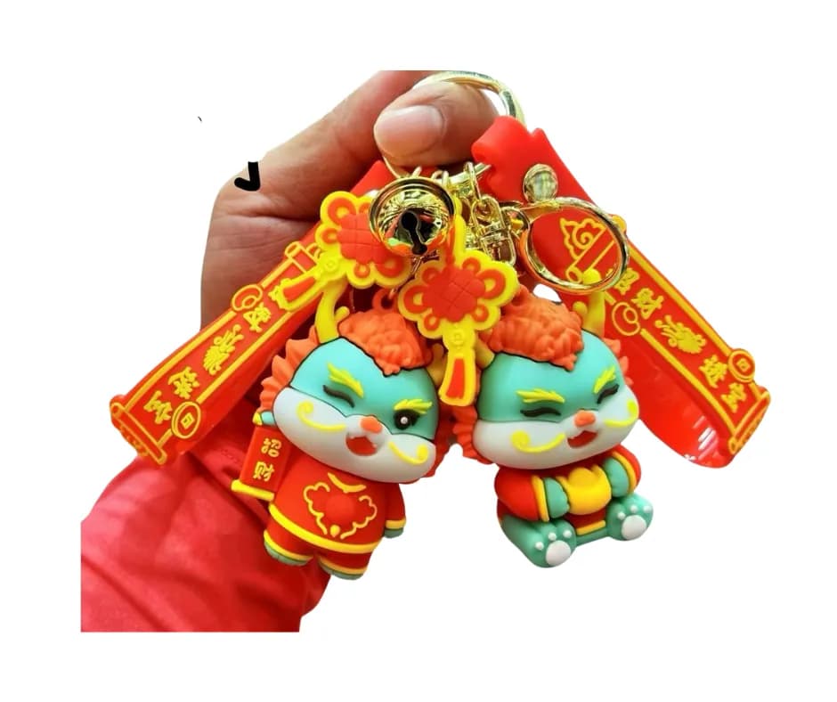 Brelok do kluczy chińskie smoki z dzwonkiem i symbolami, 24 szt.