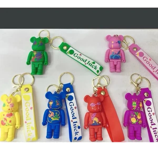 Brelok miś figurka Good luck kolorowe wzory Bearbrick mix