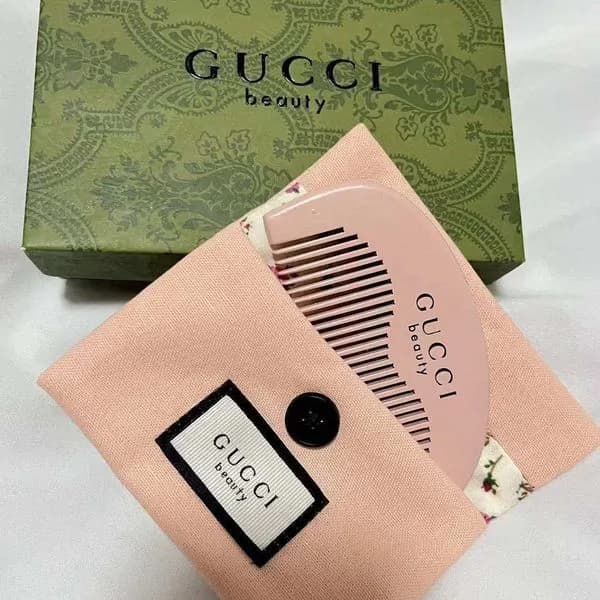 Grzebień z Pudełką