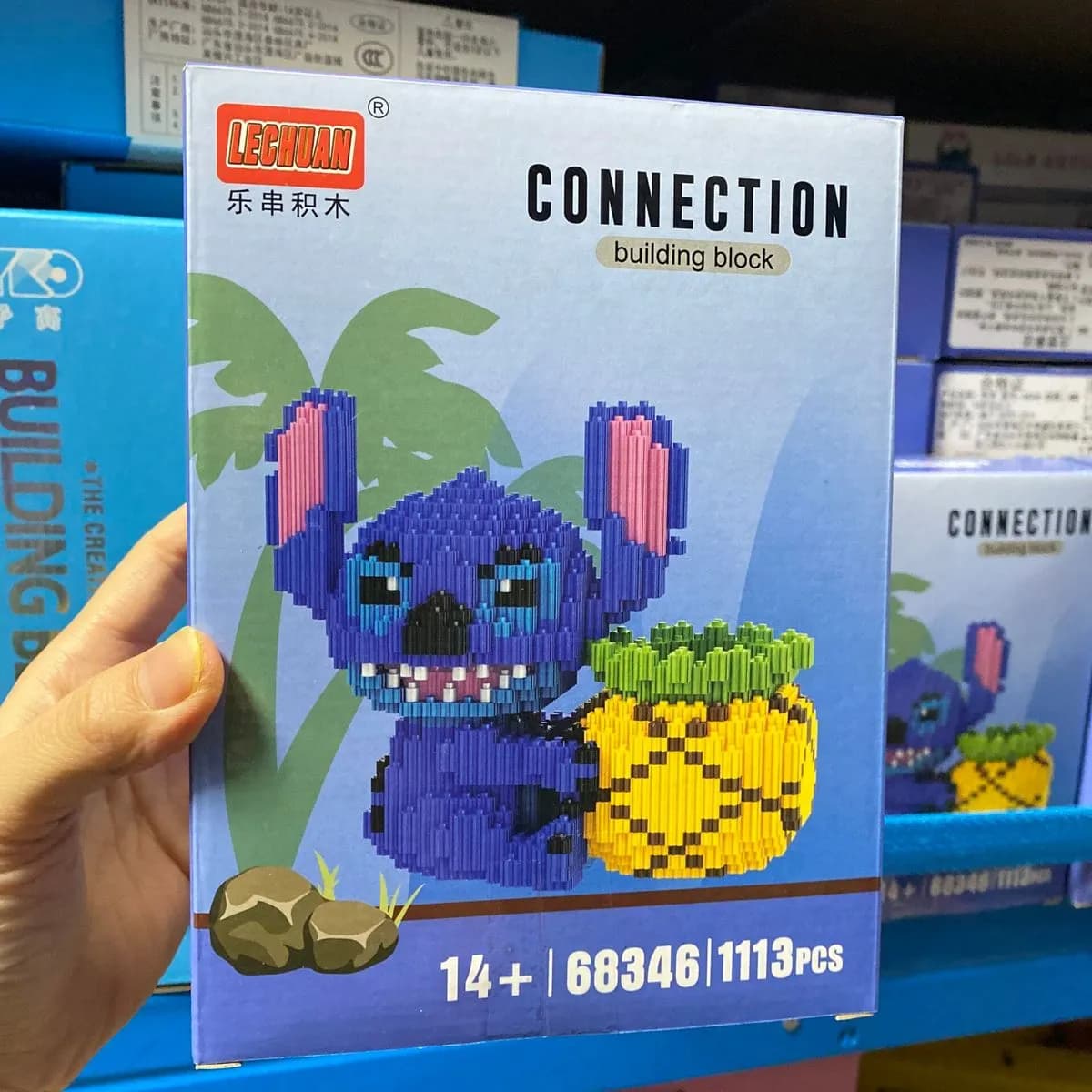 Klocki LECHUAN Stitch z ananasem, 1113 el., mikro klocki 68346