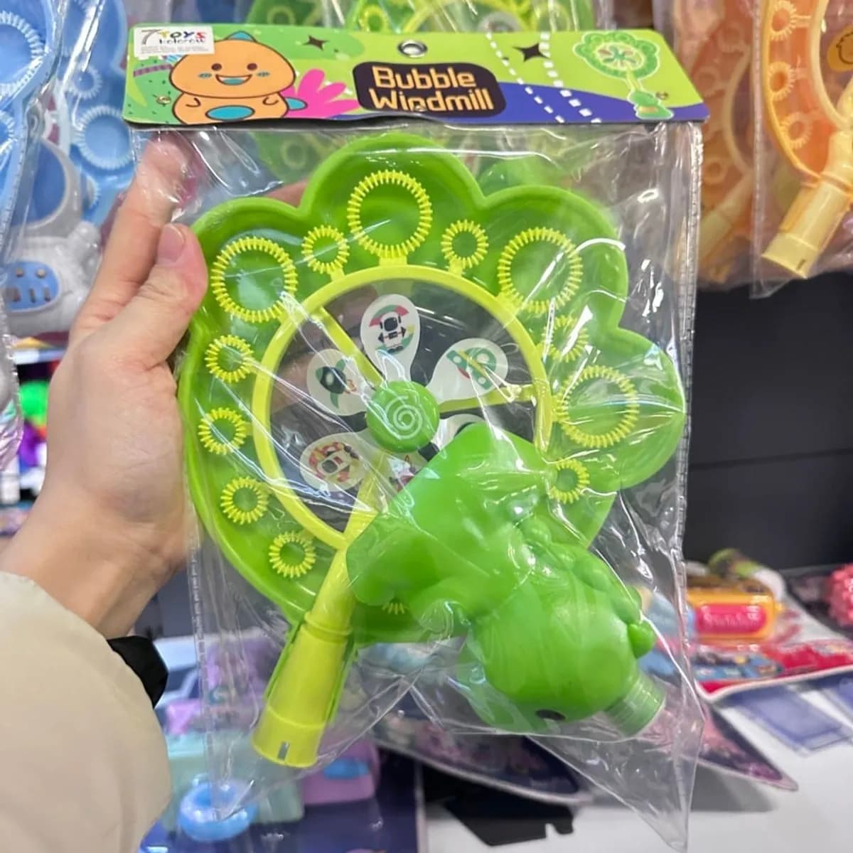 Wiatraczek do baniek mydlanych zielony kwiatek z wentylatorem 7 TOYS