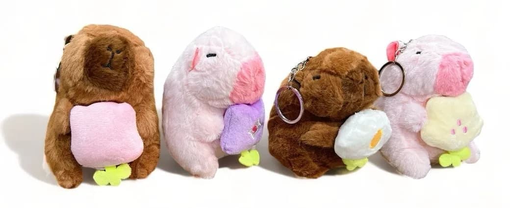Brelok pluszowy zwierzątko Kapibara z akcesoriami, 12 szt.