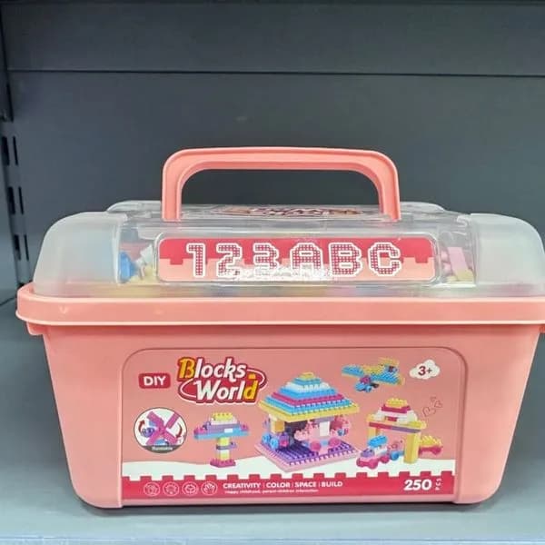 Klocki konstrukcyjne Blocks World DIY 250 el. w różowej walizce