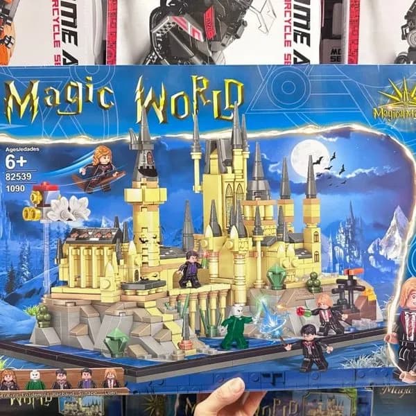 Klocki Magic World Zamek Magiczny 1090 el. Magical Magician 82539