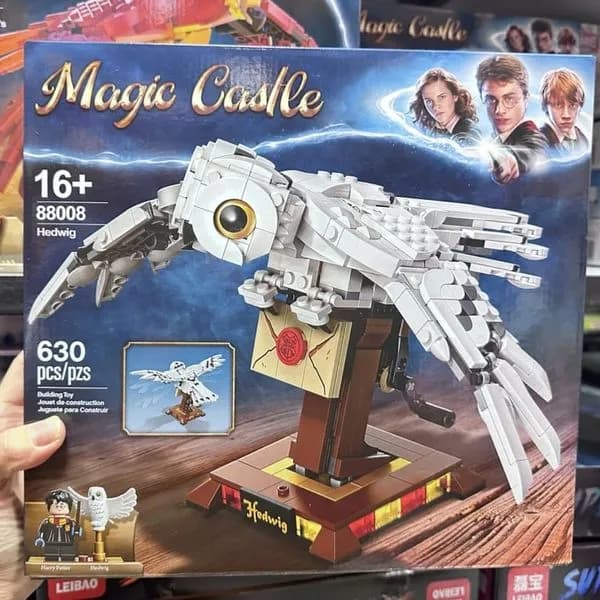 Klocki Magic Castle Hedwig 630 elementów, ruchomy model 16+