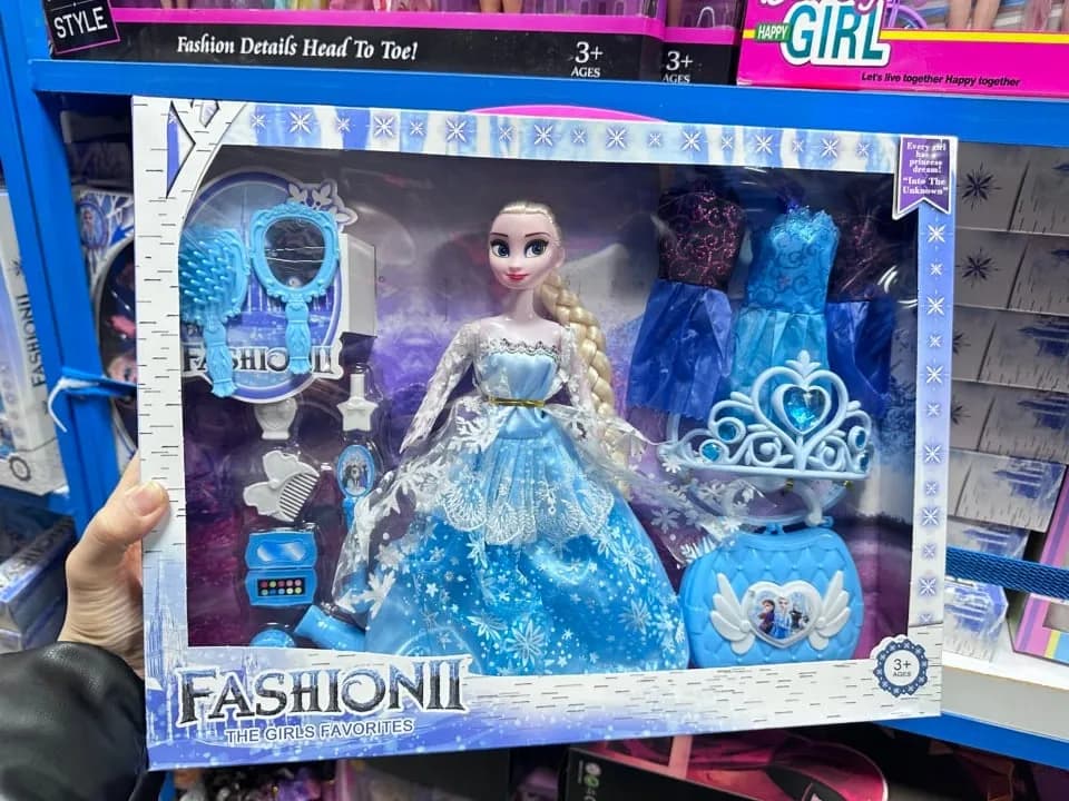 Zestaw Lalka Fashion II z akcesoriami i sukienkami, niebieska