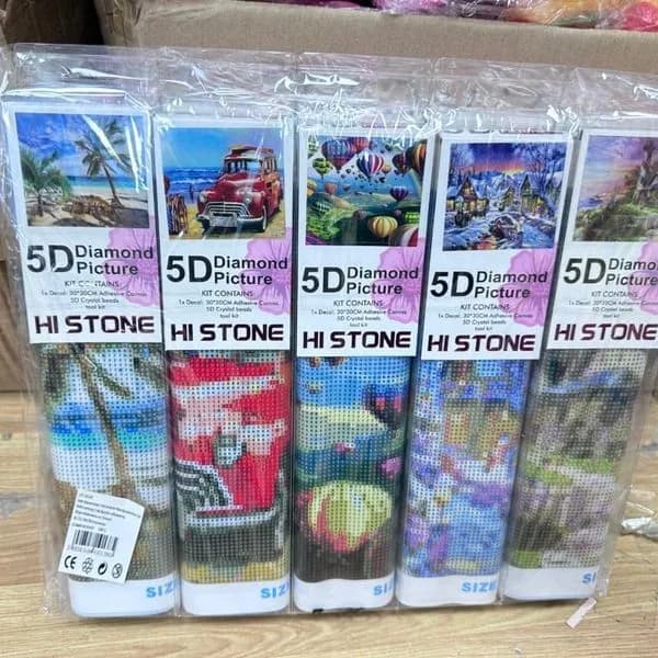 Zestaw haftu diamentowego 5D Hi Stone 30x30cm - mix wzorów