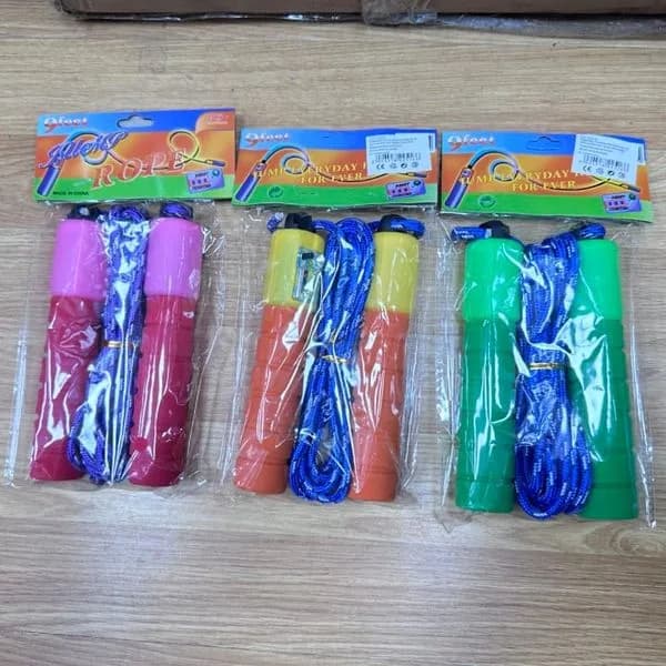 Skakanka Fitnessowa dla Dzieci z Licznikiem 9ft - Kolorowa 24szt