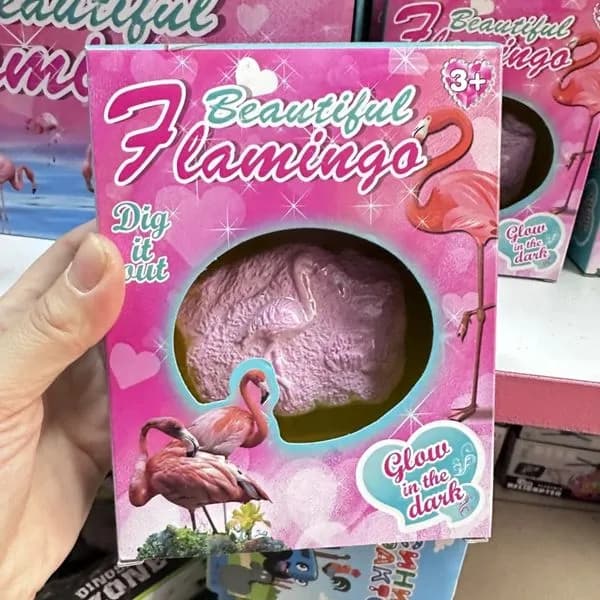 Zabawka Beautiful Flamingo - Wykopalisko Świecące w Ciemności