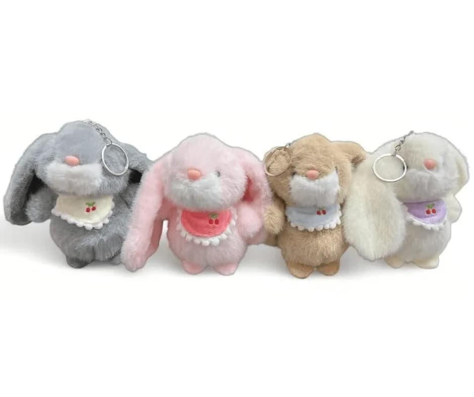 Brelok pluszowy królik z chusteczką i haftem wiśni, mix kolorów