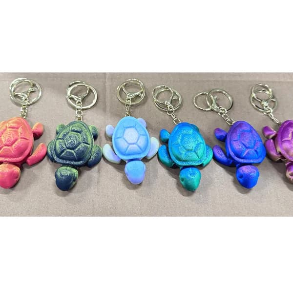 Brelok do kluczy żółw 3D wielokolorowy gradient, opakowanie 24 szt.