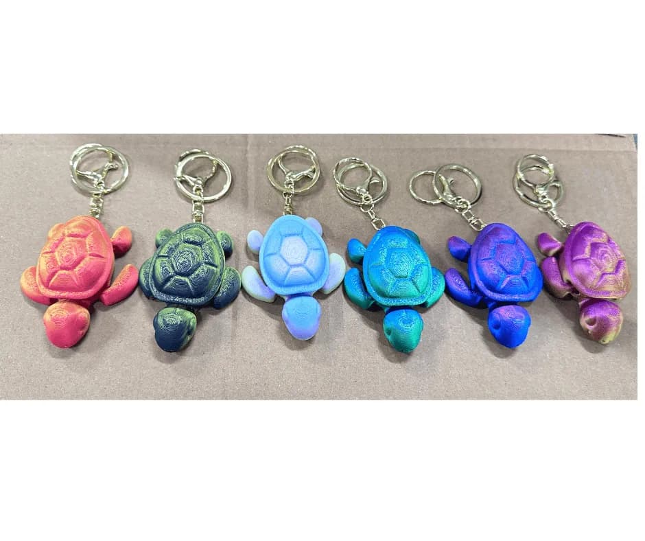 Brelok do kluczy żółw 3D wielokolorowy gradient, opakowanie 24 szt.
