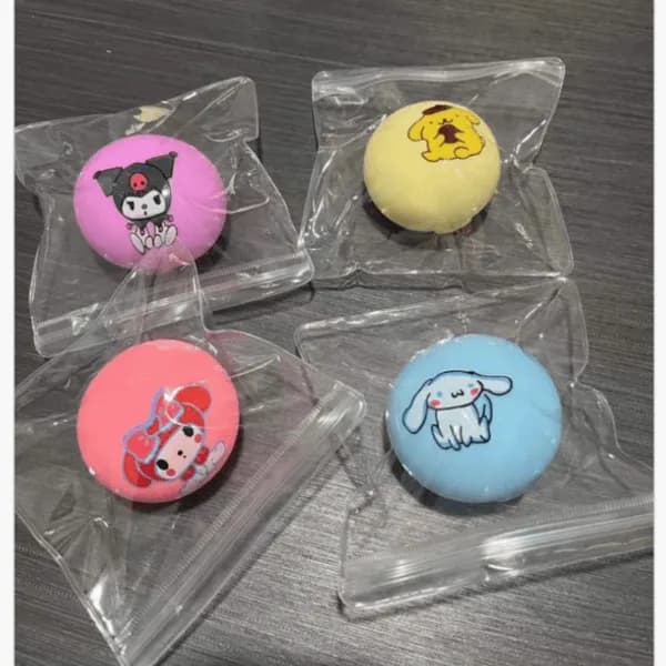 Piłeczki antystresowe Squeeze z postaciami z bajek (24 szt.)