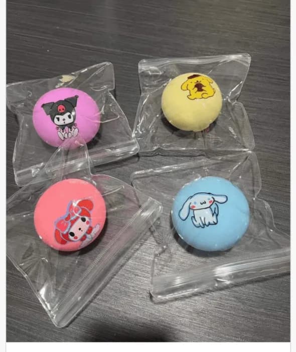 Piłeczki antystresowe Squeeze z postaciami z bajek (24 szt.)