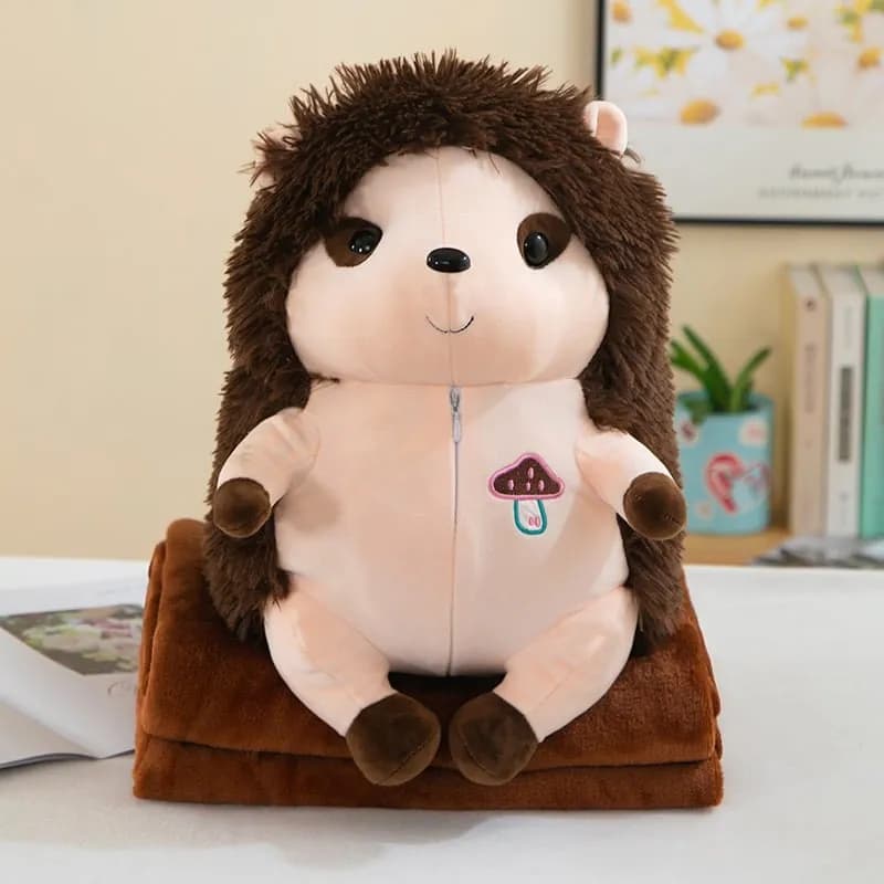 Pluszowy Jeż z Kocykiem PK13280, maskotka 2w1 z haftem grzybka