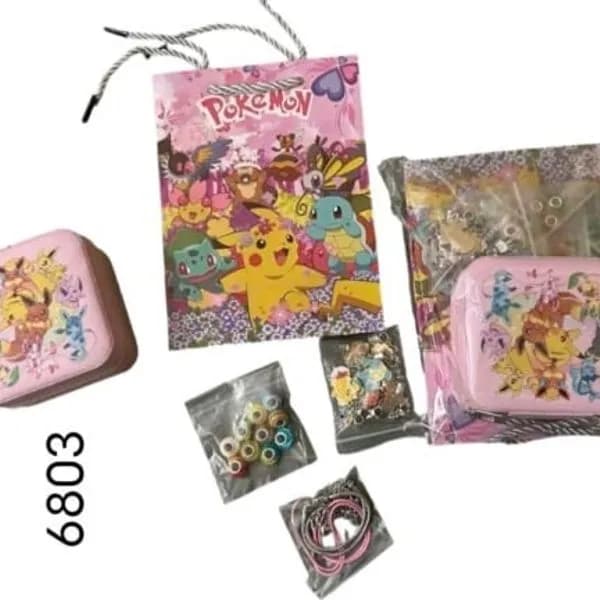 Zestaw biżuterii dla dzieci Pikachu z metalową szkatułką i torebką