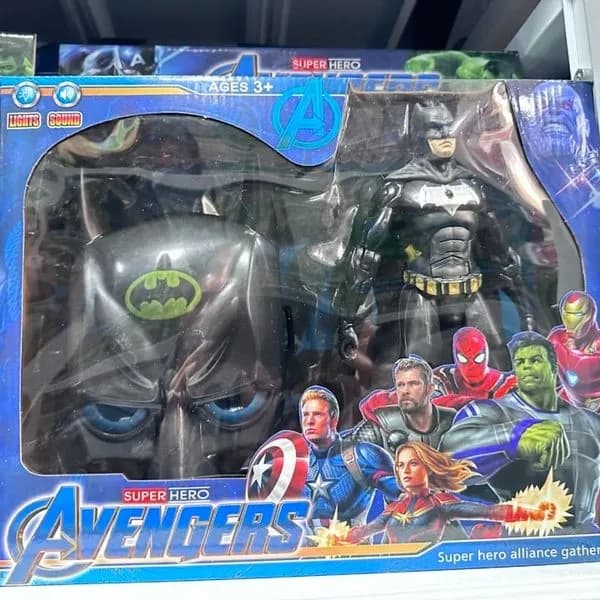 Figurka Batman z Maską i Akcesoriami - Zestaw Superbohaterów, Dźwięk