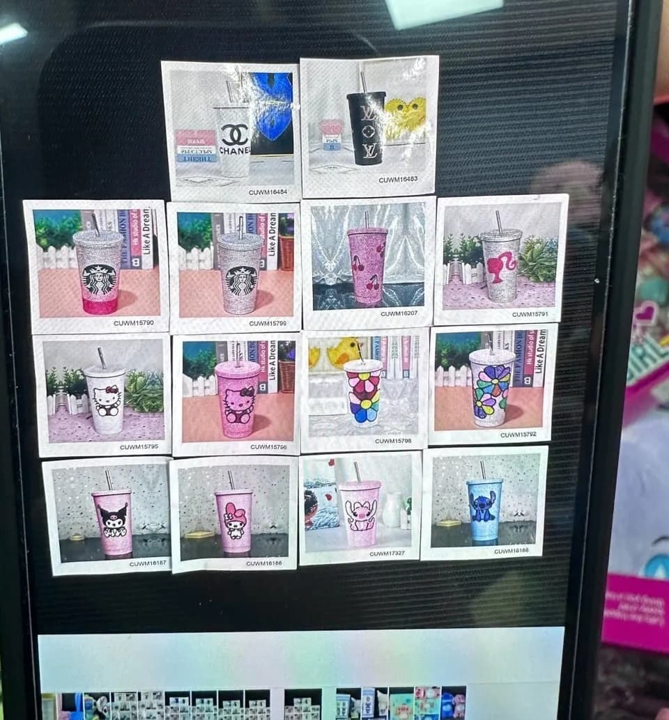 Kubek z cyrkoniami DIY Stitch z metalową słomką, jasnoniebieski