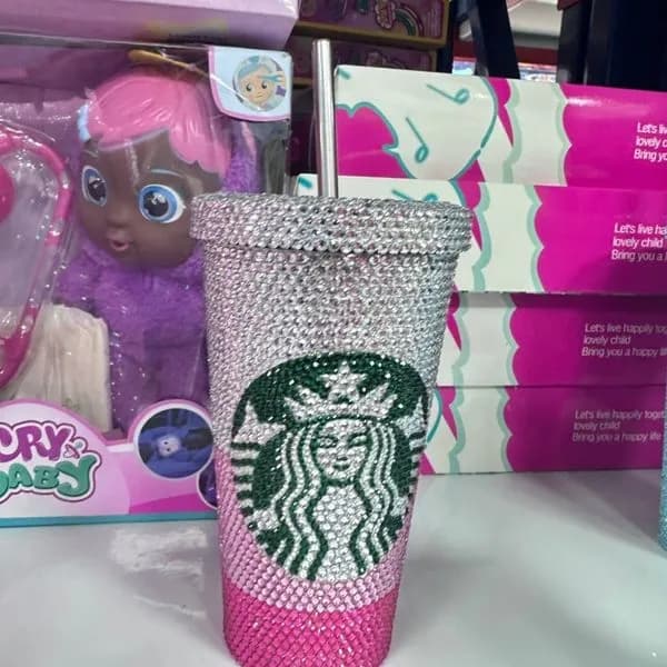 Kubek z cyrkoniami logo Starbuck srebrno-różowy ze słomką