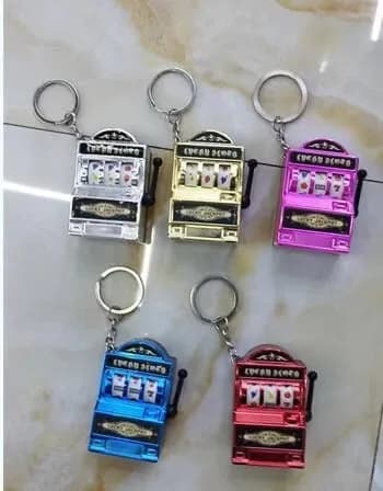 Brelok do kluczy automat do gry metalowy Lucky Jackpot mix kolorów
