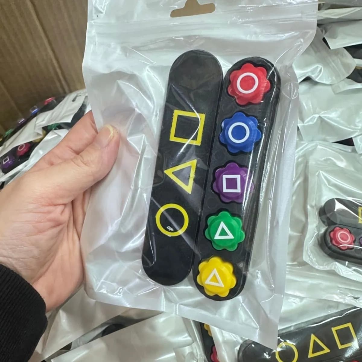 Zabawka Gongi Squid Game 2 - Figurki z Symbolami i Przyciskami