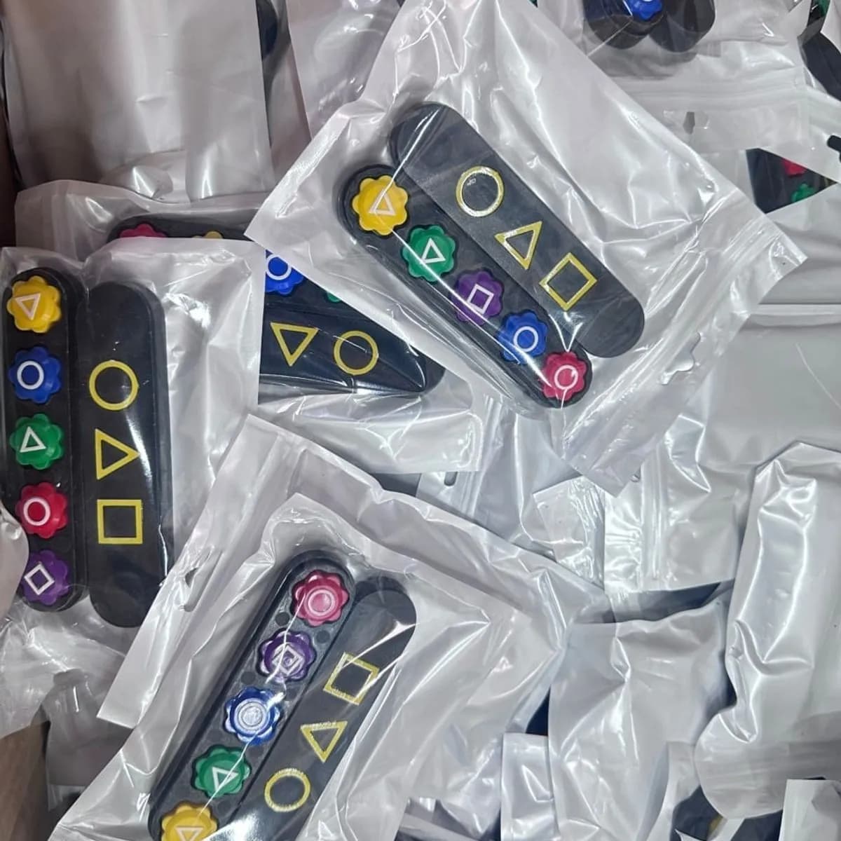 Zabawka Gongi Squid Game 2 - Figurki z Symbolami i Przyciskami