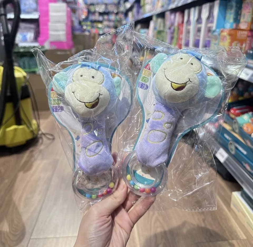 Pluszowa grzechotka-gryzak małpka, pastelowa z koralikami, PK13517