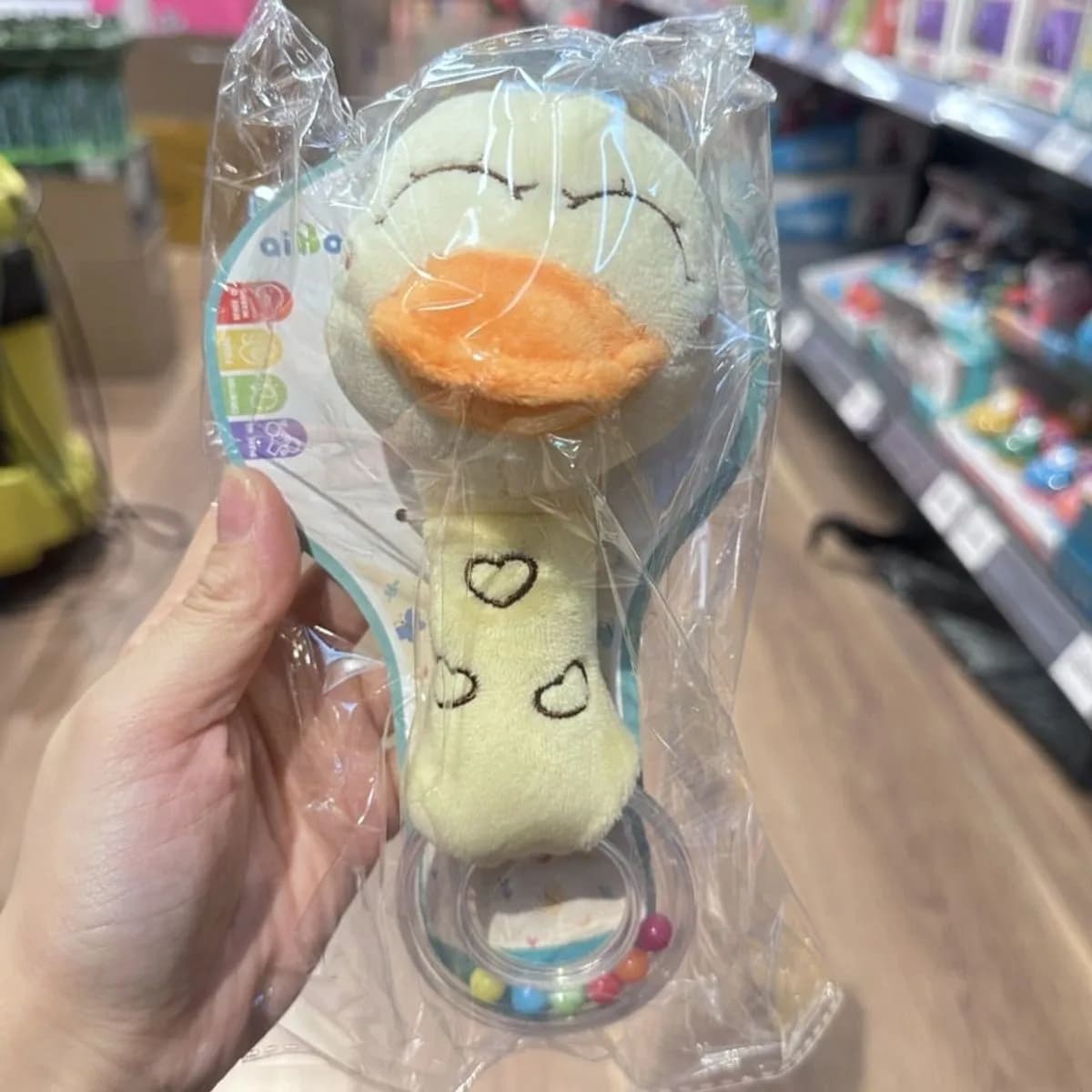 Pluszowa grzechotka-gryzak małpka, pastelowa z koralikami, PK13517