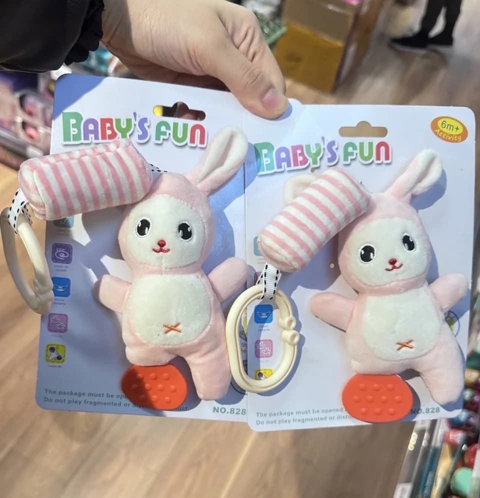 Pluszowy gryzak króliczek Baby's Fun różowy sensoryczny 6m+