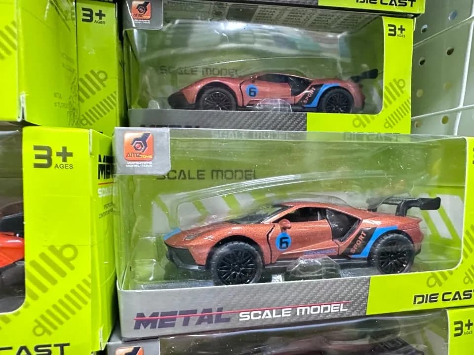 Metalowy model samochodu wyścigowego pomarańczowy Die-Cast AMZ Toys