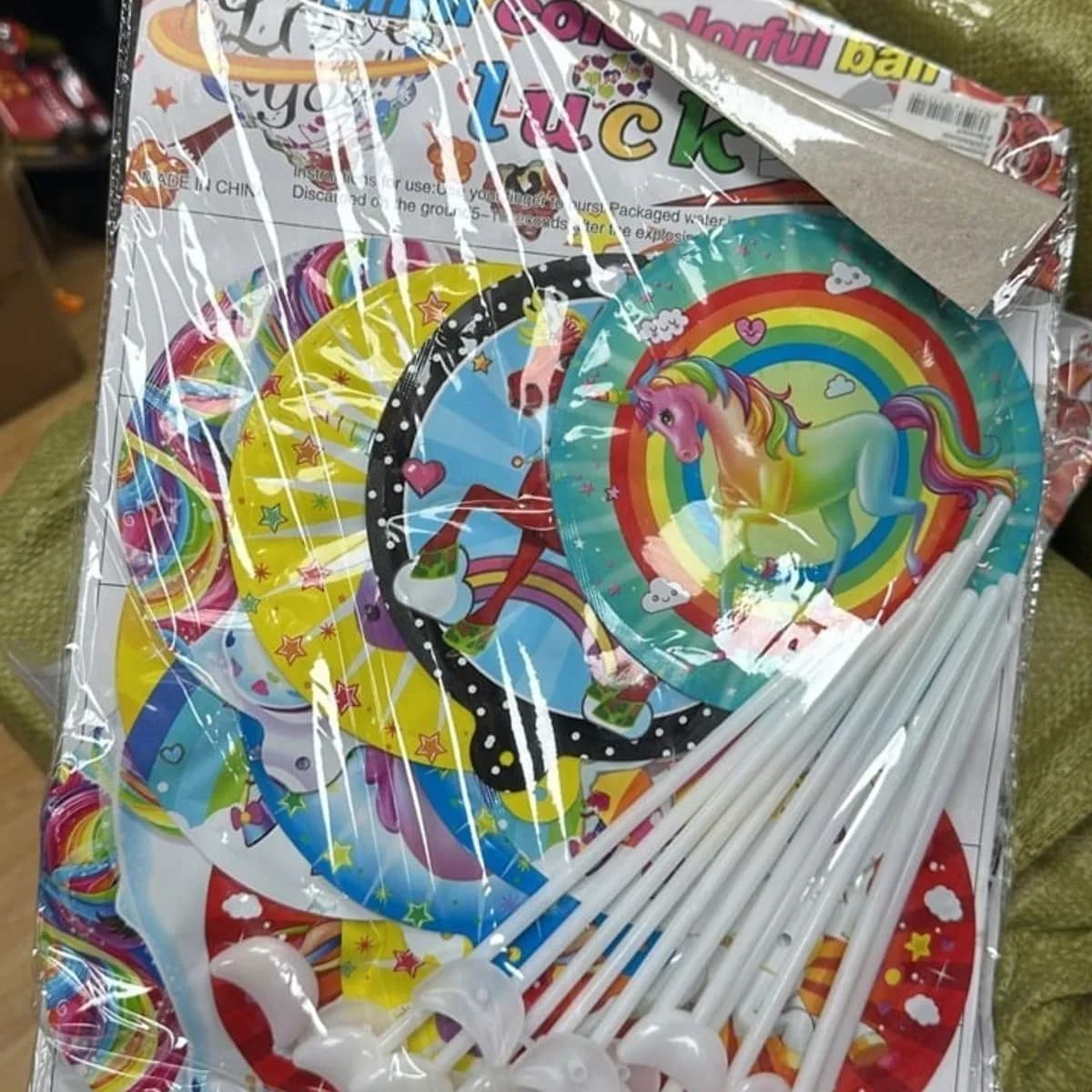 Balony foliowe mini jednorożce i postacie z bajek na patyku 12 szt