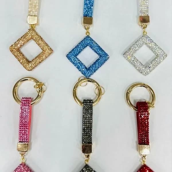 Brelok do kluczy ozdobny z cyrkoniami, romb, różne kolory