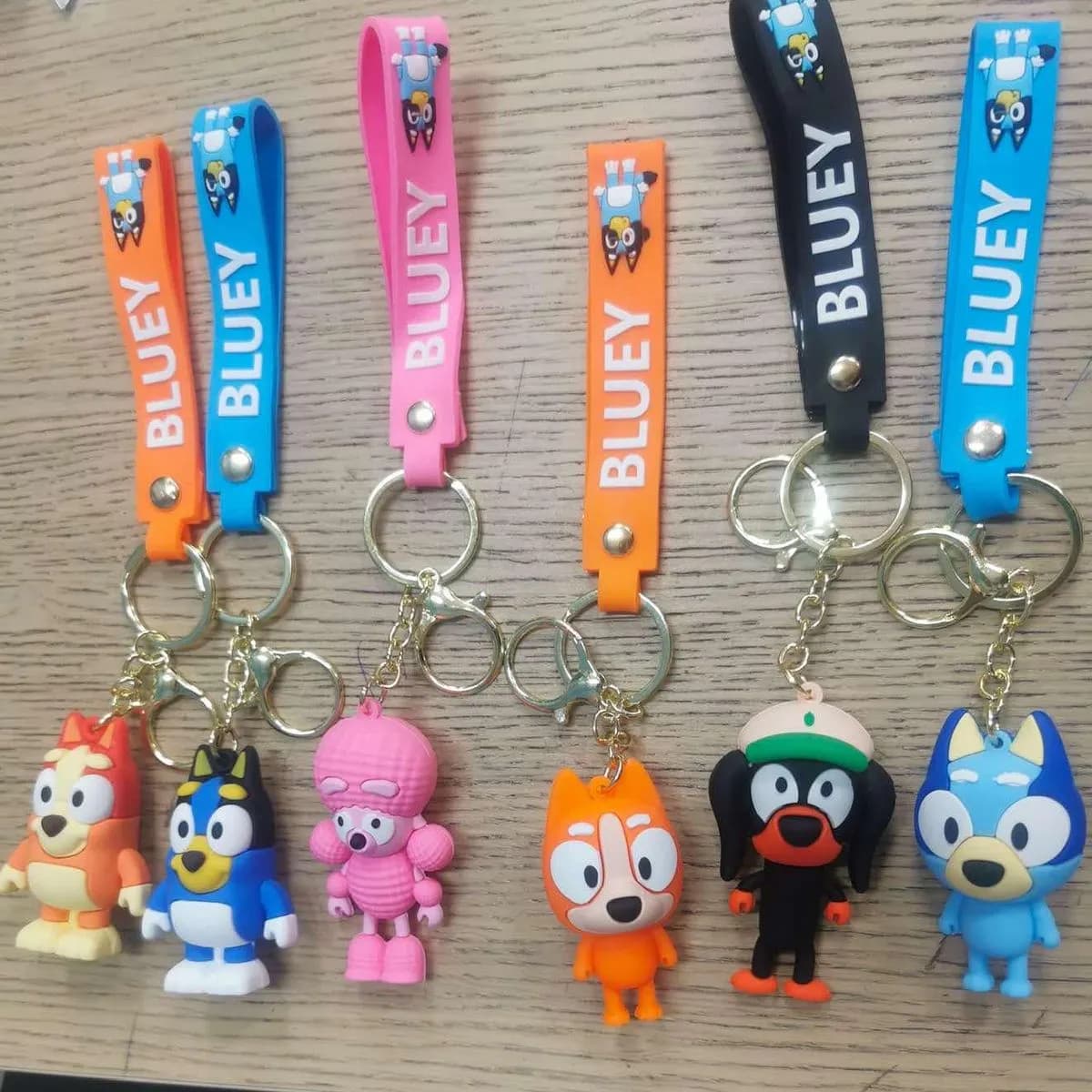Brelok do Kluczy Figurka Bluey Silikonowy Pasek 24 szt.