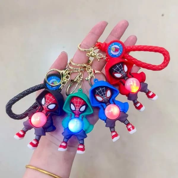 Brelok do Kluczy Figurka Superbohater LED Świecący 24szt