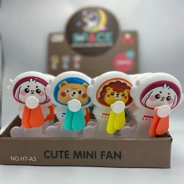 Zabawka Cute Fox Fan Toys - Ręczny Mini Wentylator Astronauta 12szt