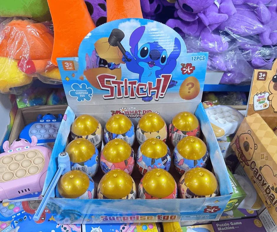 Zabawki Stitch Surprise Egg - Złote Jajka Niespodzianki 12 szt.