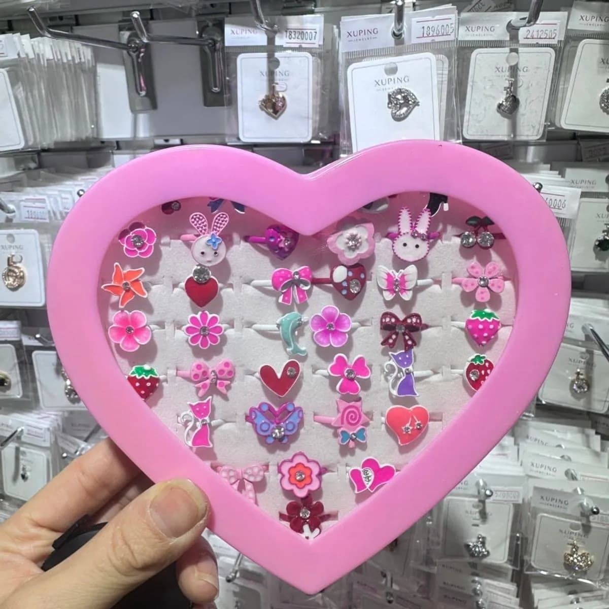 Zestaw Biżuterii dla Dzieci - 36 Pierścionków w Sercu, 6 szt