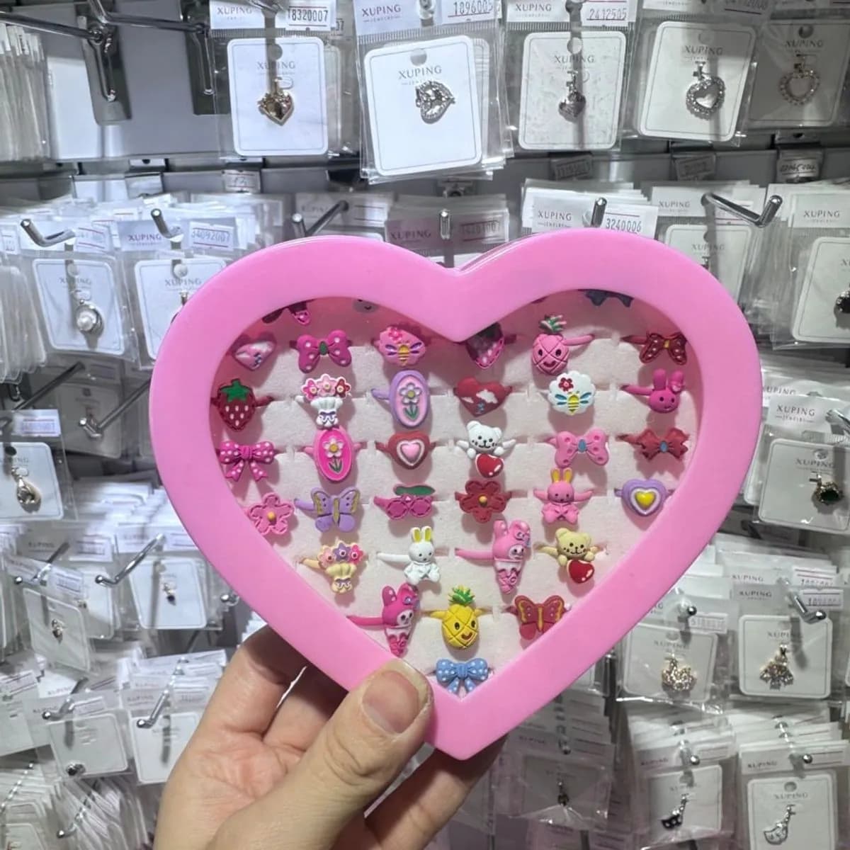 Zestaw Biżuterii dla Dzieci - 36 Pierścionków w Sercu, 6 szt