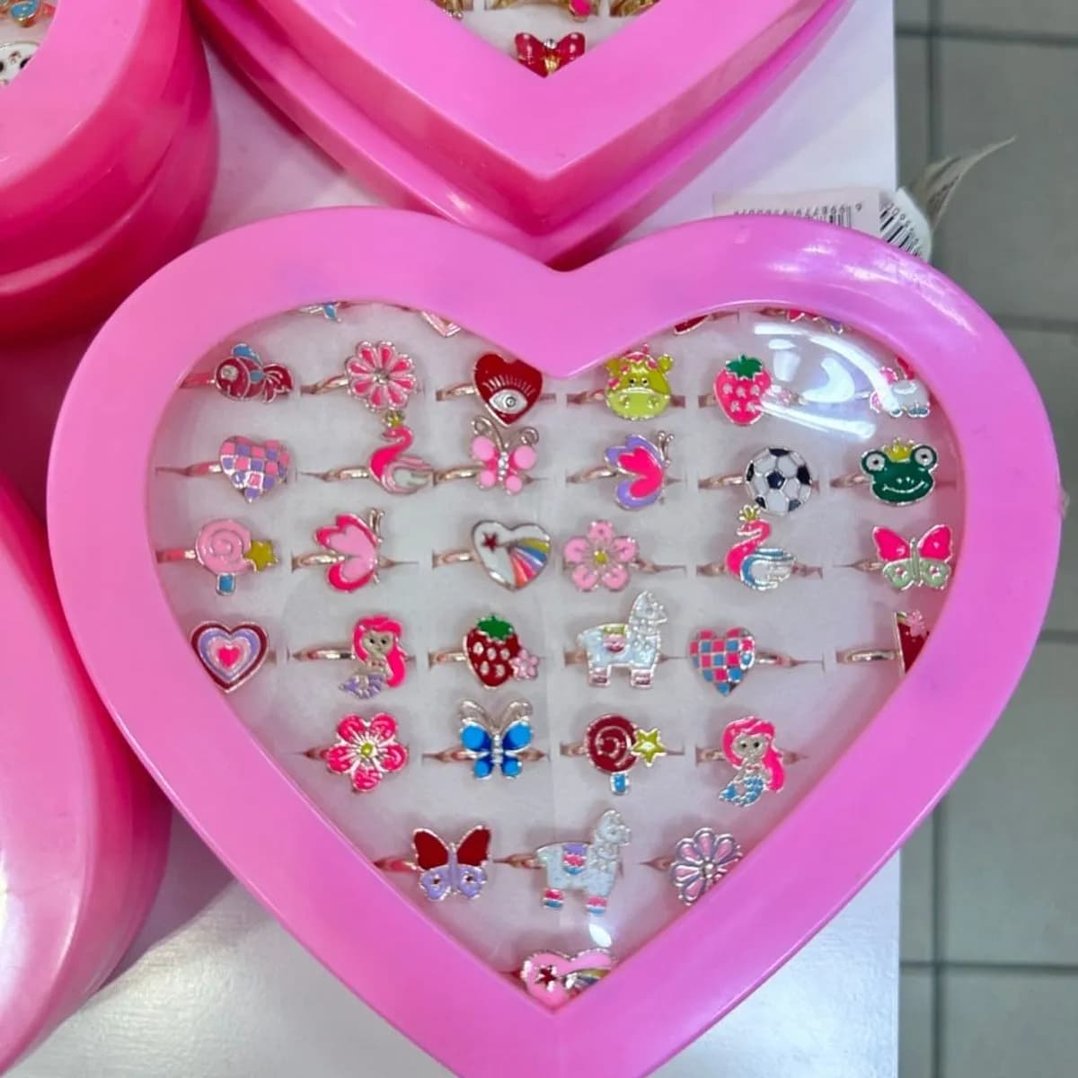 Zestaw Biżuterii dla Dzieci - 36 Pierścionków w Sercu, 6 szt