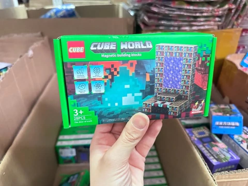 Zabawki Cube World Magnetic Building Blocks 28PCS