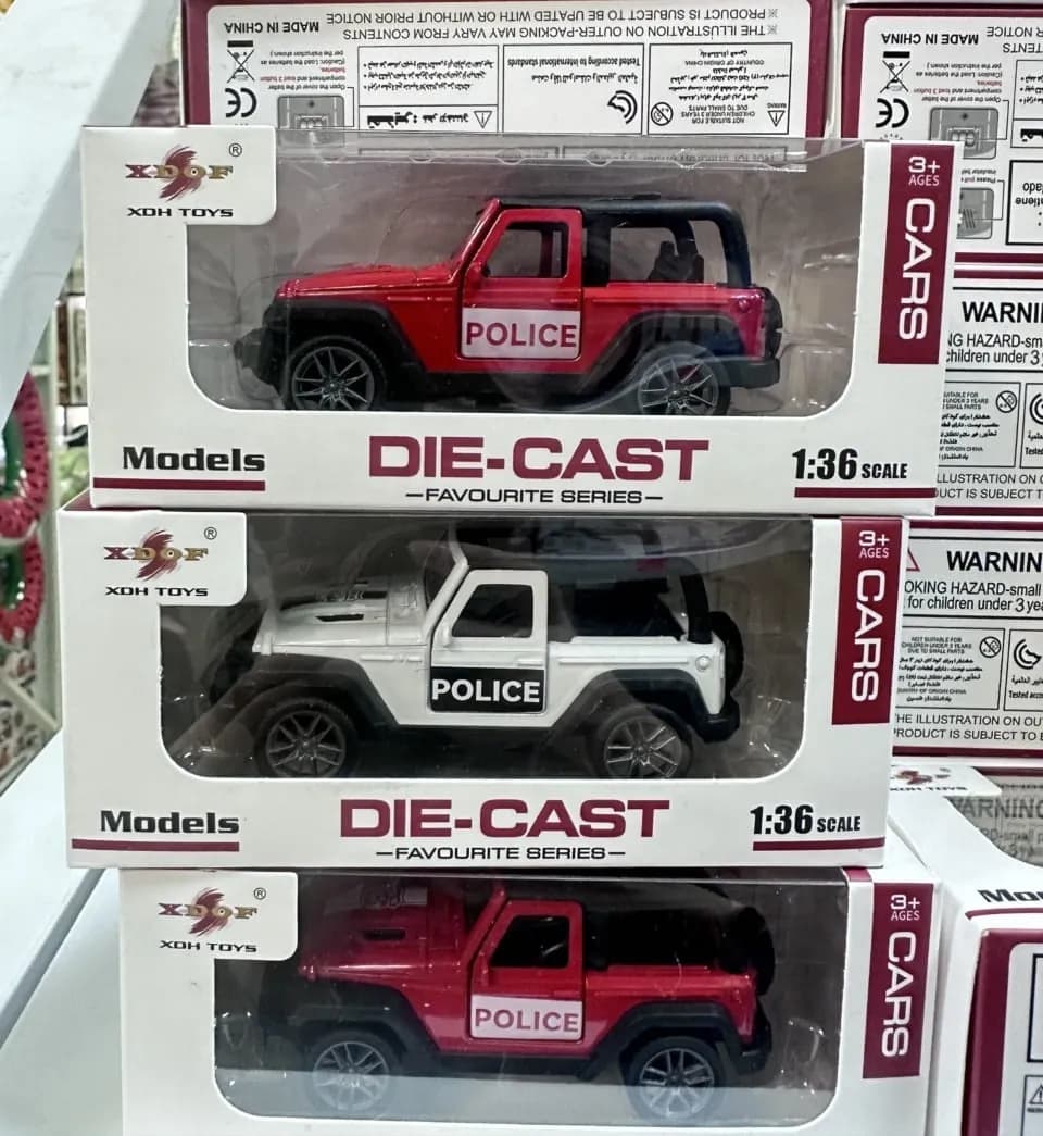 Die Cast Samochod Models Series 1:36 Police Mix 12szt