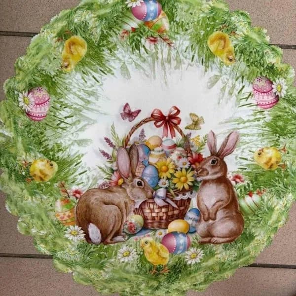 Serwetka Wielkanocna okrągła 40cm z motywem zajączków i pisanek