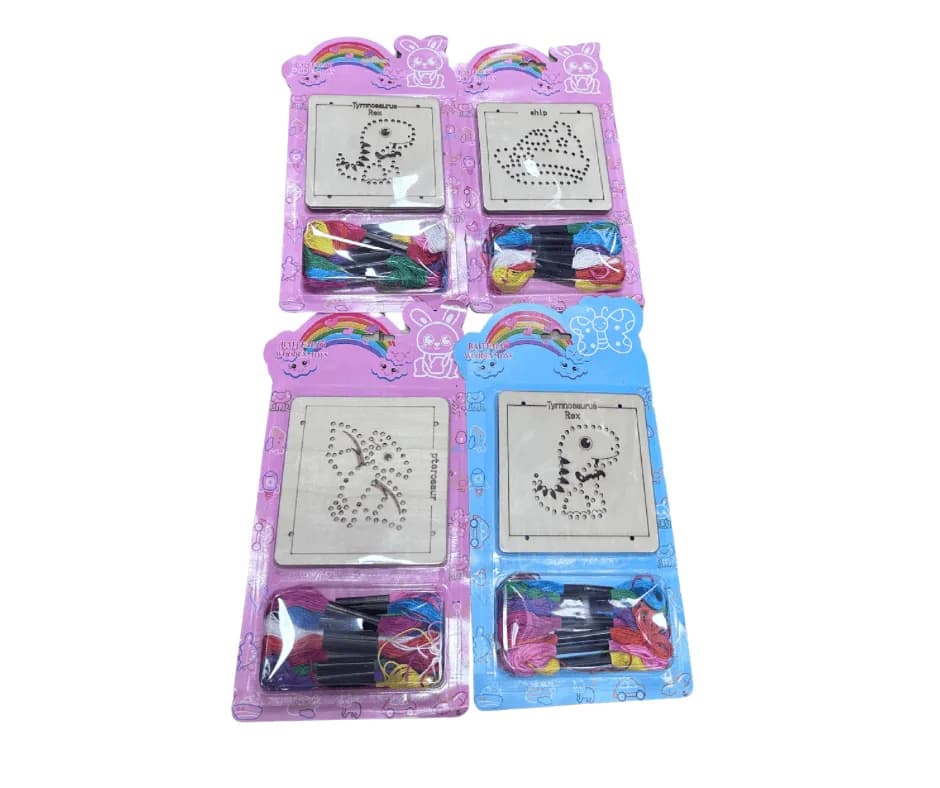 Drewniana Zabawka do Sznurowania Mix Wzorów Dinozaury i Statki 12szt