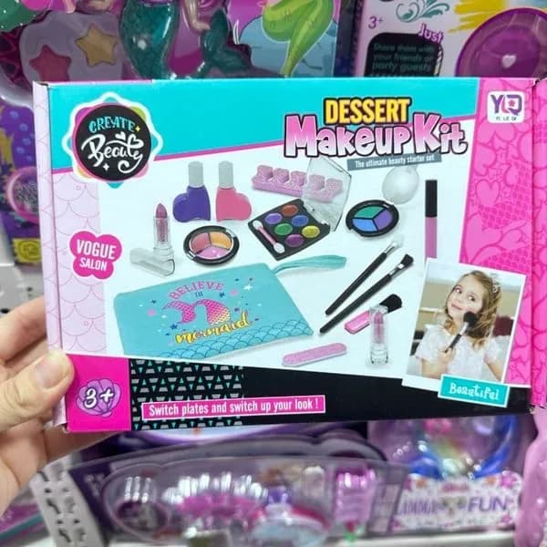 Zestaw do makijażu dla dzieci Dessert Makeup Kit Create Beauty 6szt