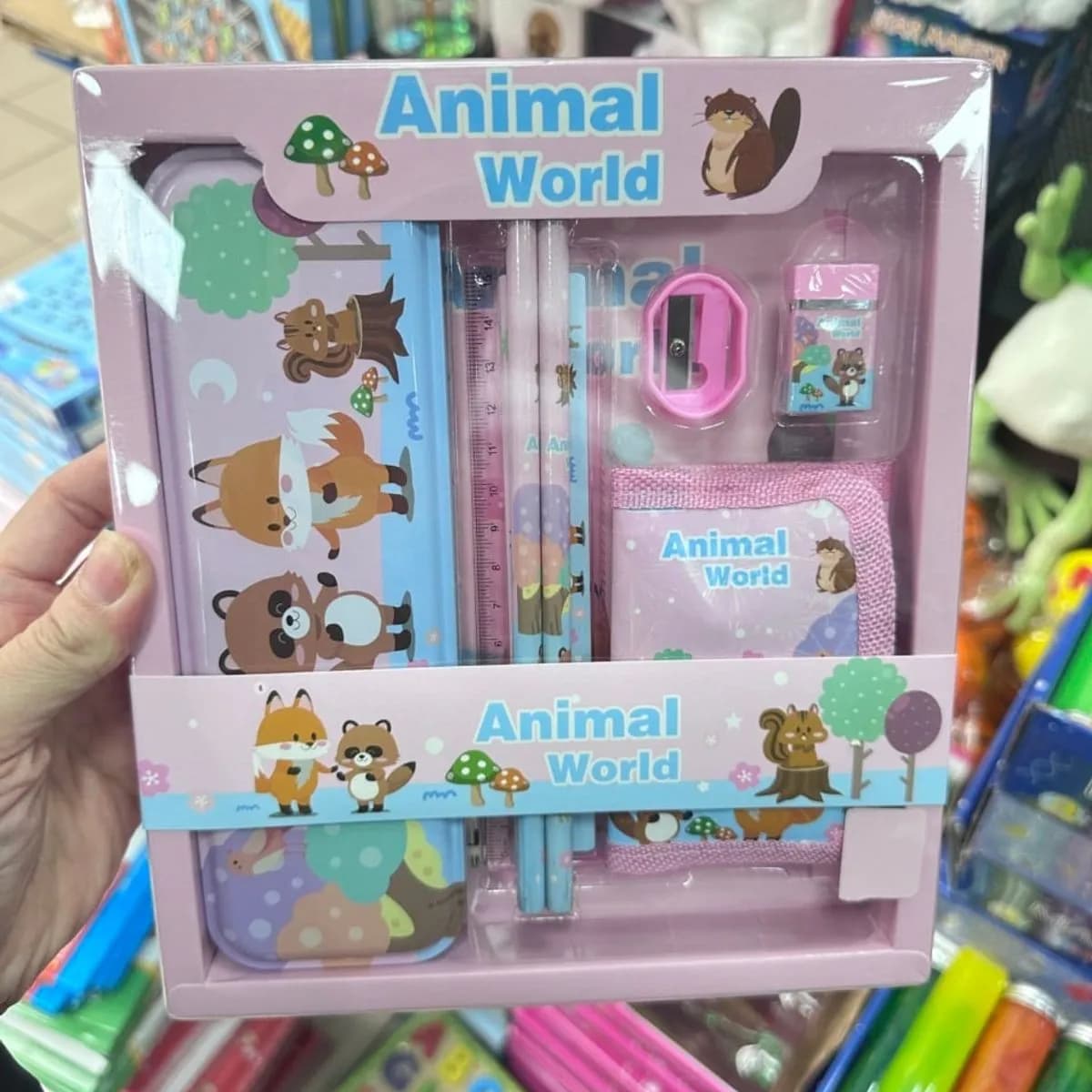 Zestaw Akcesoria do Szkoły Animal World z piórnikiem metalowym