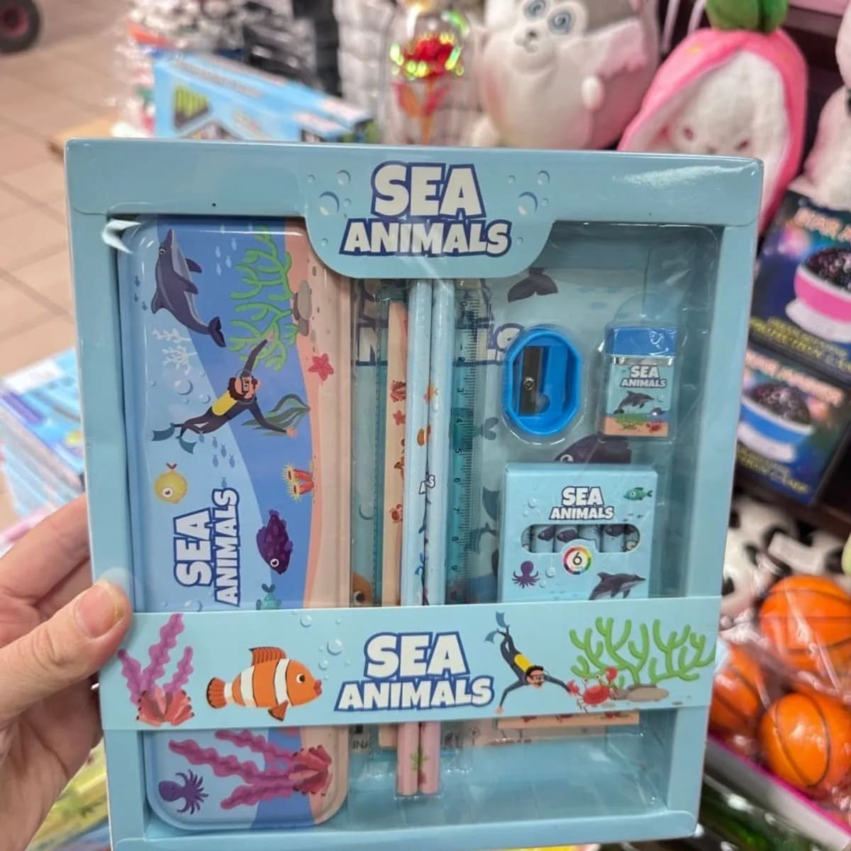 Zestaw Akcesoria do Szkoły Animal World z piórnikiem metalowym